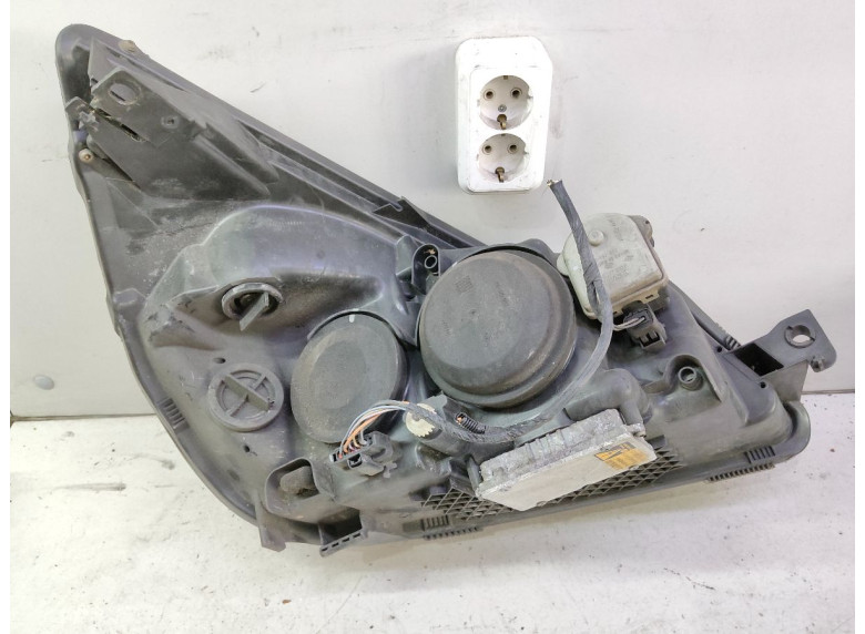 Фара левая к Renault Espace, 2005г.