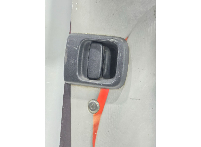 Ручка наружная распашной двери правой к Renault Master, 2006г.