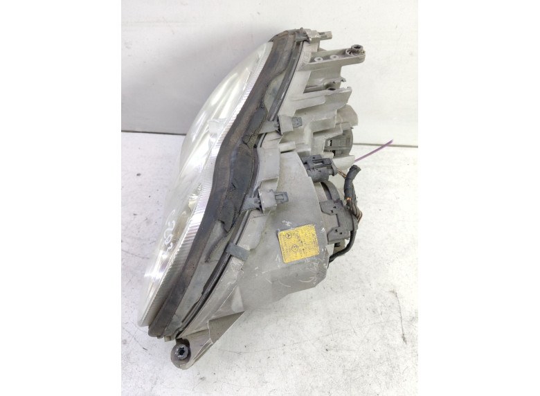 Фара правая к Mercedes C W203, 2003г.