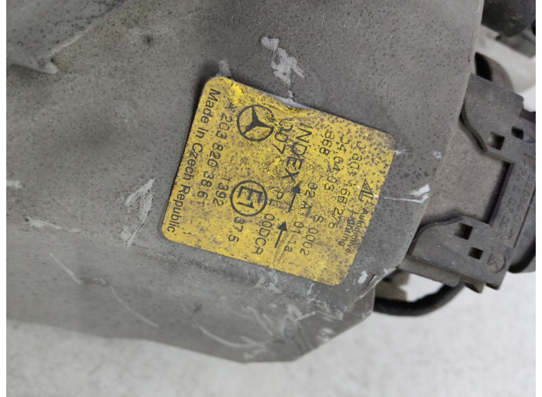 Фара правая к Mercedes C W203, 2003г.