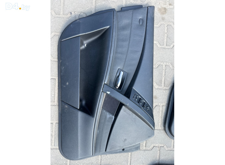 Обшивка двери передней левой (дверная карта) к BMW 5E60/E61 2005 г.