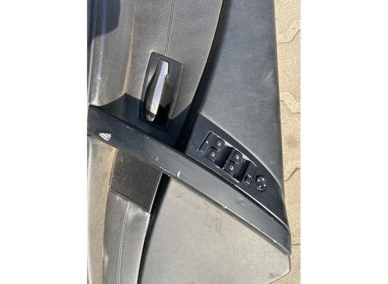 Обшивка двери передней левой (дверная карта) к BMW 5 E60/E61, 2005г.