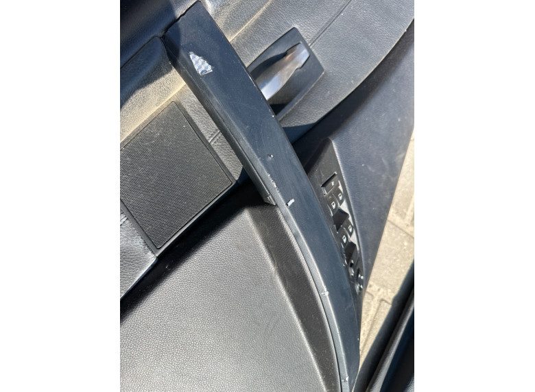 Обшивка двери передней левой (дверная карта) к BMW 5 E60/E61, 2005г.