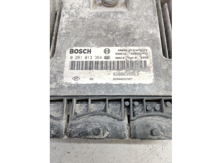 Блок управления двигателем к Opel Vivaro, 2009г.