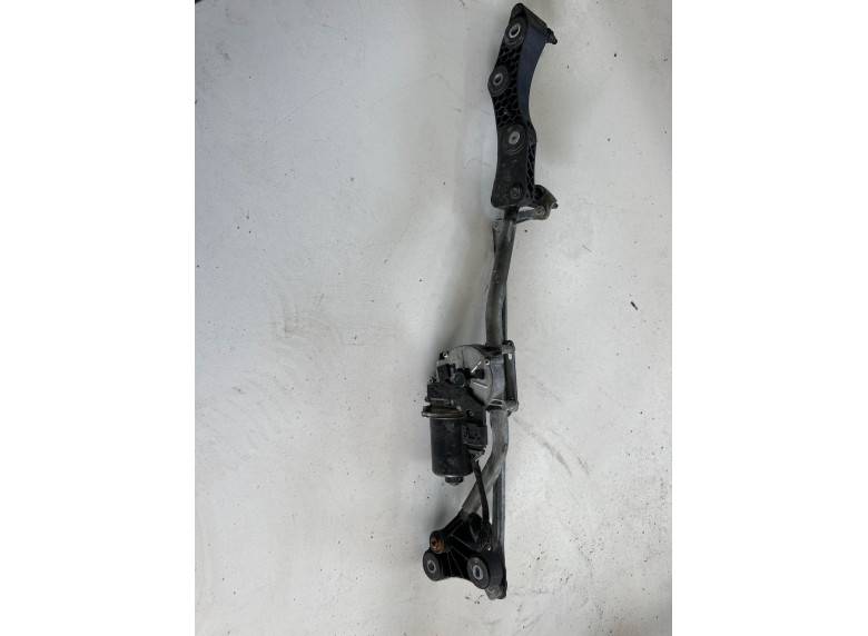 Механизм стеклоочистителя (трапеция дворников) к BMW 5 E60/E61, 2006г.