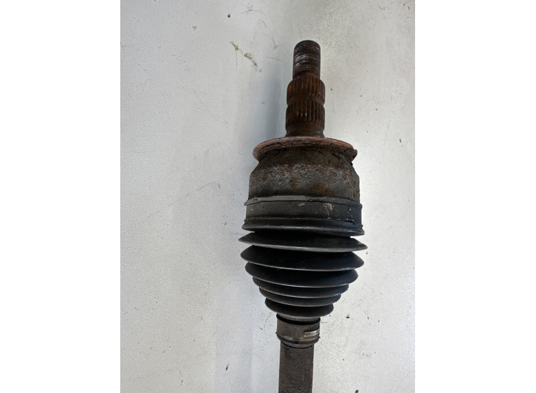 Полуось передняя правая (приводной вал, ШРУС) к Chevrolet Orlando, 2010г.