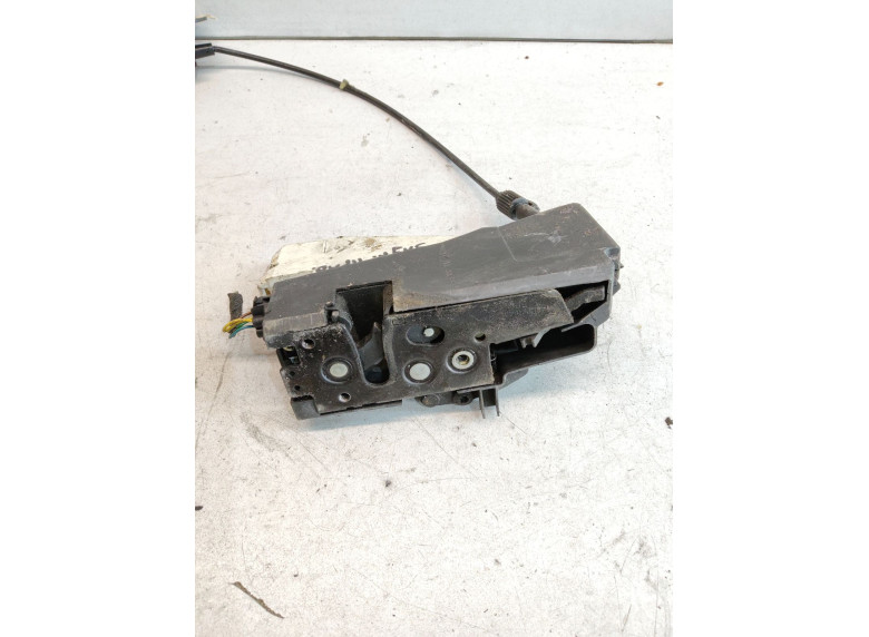 Замок двери задней правой к Seat Alhambra, 2004г.