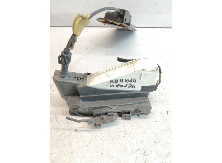 Замок двери передней правой к Seat Alhambra, 2004г.