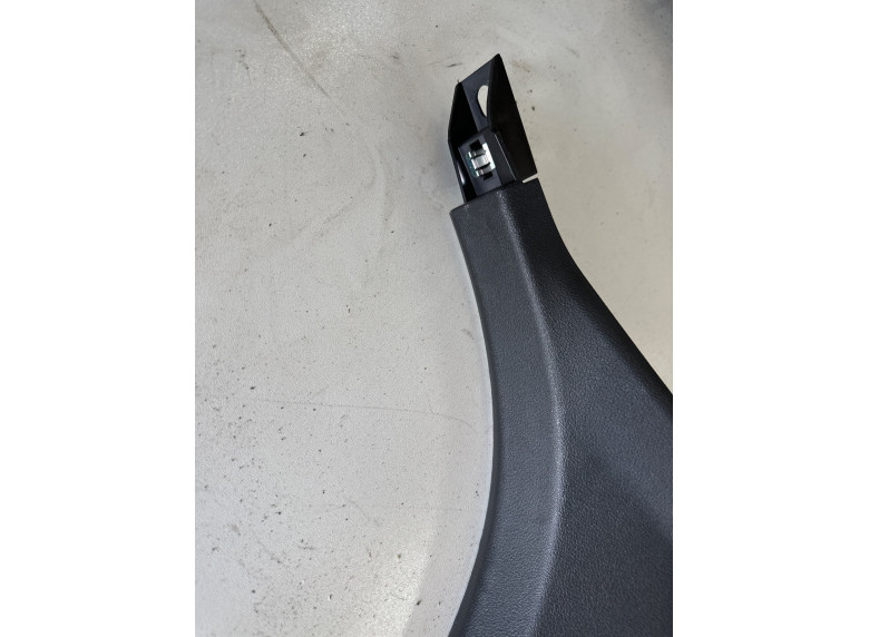 Обшивка салона к BMW XM G09, 2023г.