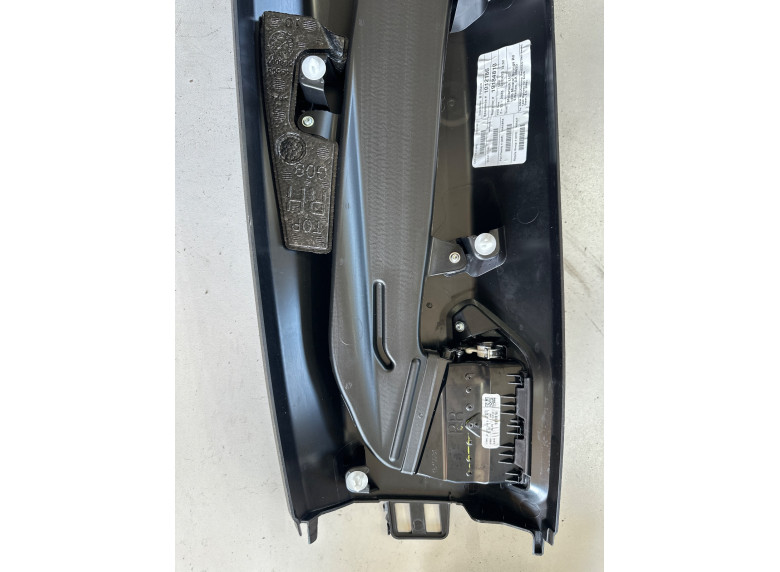 Обшивка салона к BMW XM G09, 2023г.