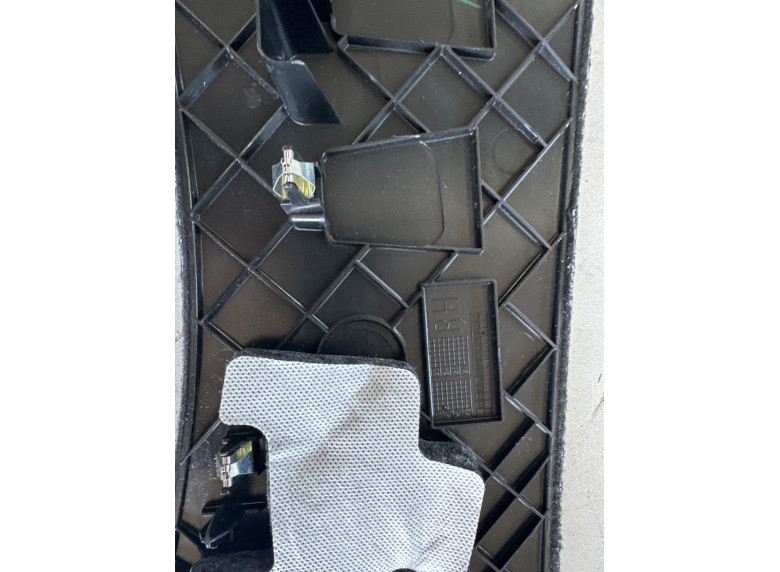 Обшивка салона к BMW XM G09, 2023г.