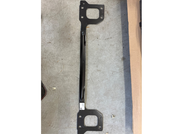 Усилитель бампера заднего к BMW XM G09, 2023г.