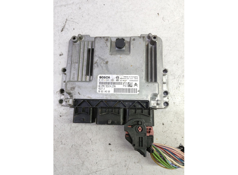 Блок управления двигателем к Peugeot 308, 2009г.