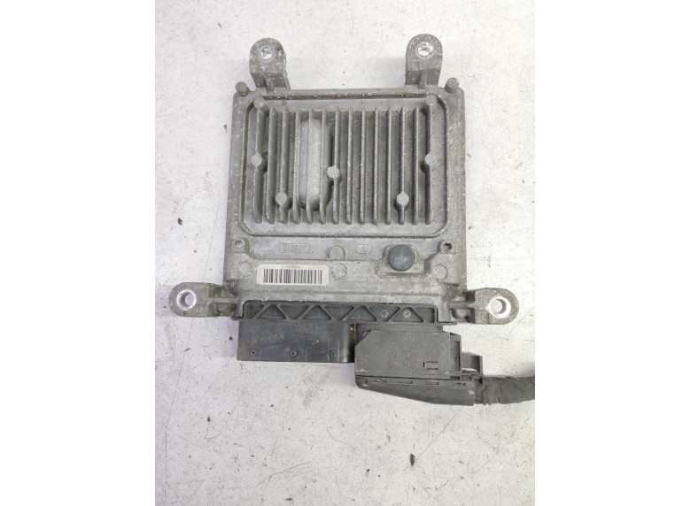Блок управления двигателем к Peugeot 308, 2011г.