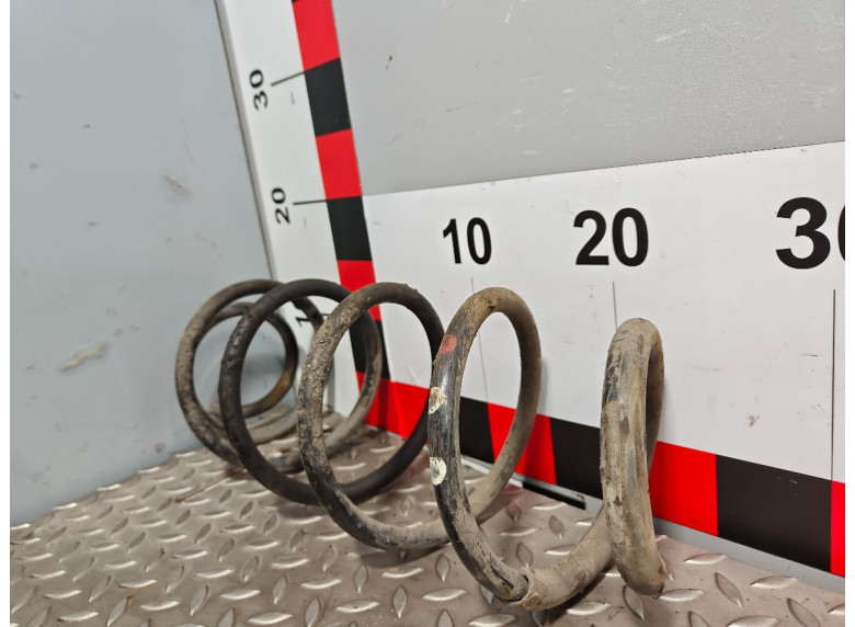 Пружина передняя к Peugeot 5008, 2009г.