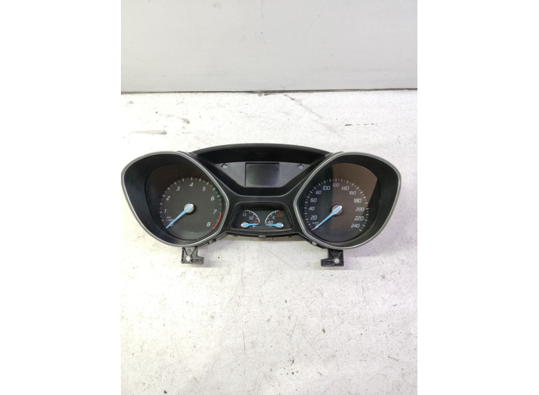 Щиток приборов (приборная панель) к Ford Focus, 2014г.