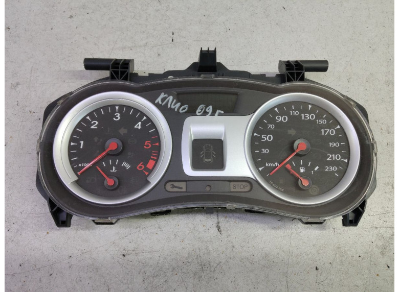 Щиток приборов (приборная панель) к Renault Clio, 2009г.