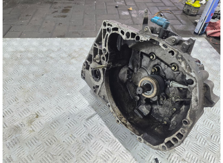 КПП механическая (МКПП) к Renault Megane, 2005г.