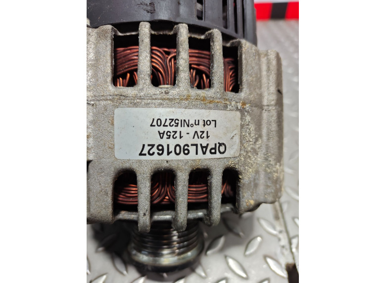 Генератор к Renault Master, 2003г.