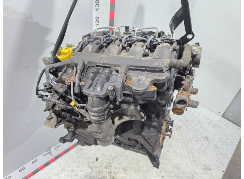 Двигатель к Renault Master, 2004г.