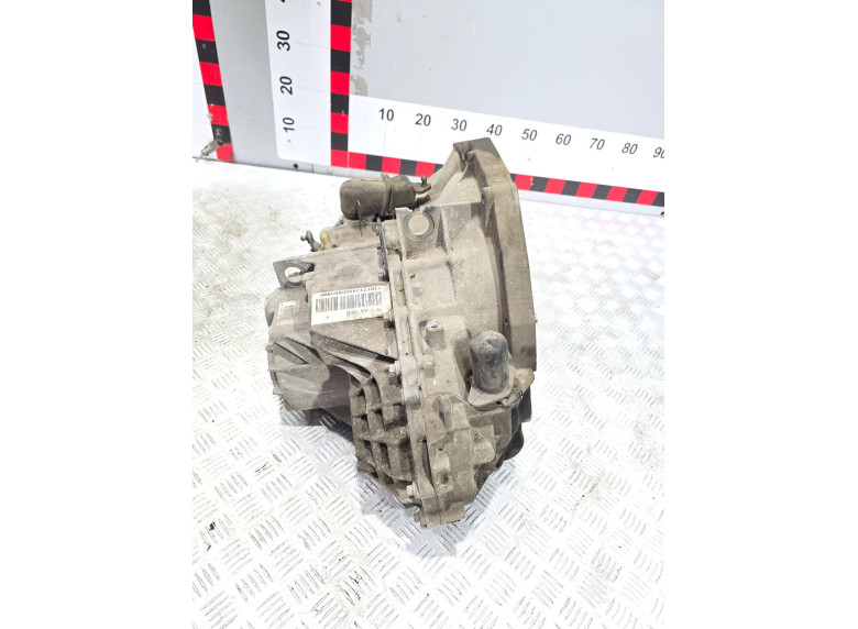 КПП механическая (МКПП) к Renault Master, 2002г.