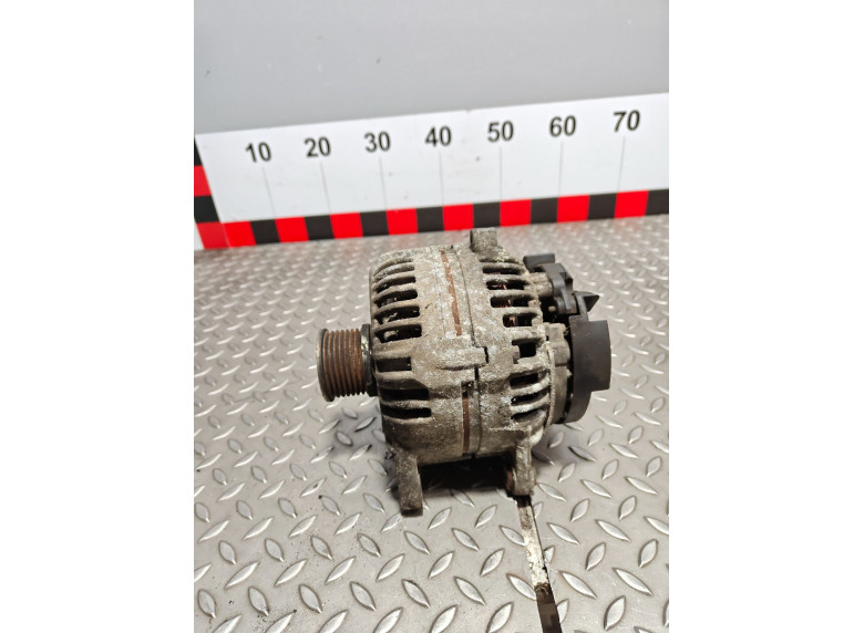 Генератор к Renault Master, 2005г.