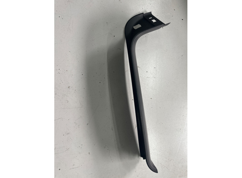 Обшивка багажника к BMW 5 E60/E61, 2006г.