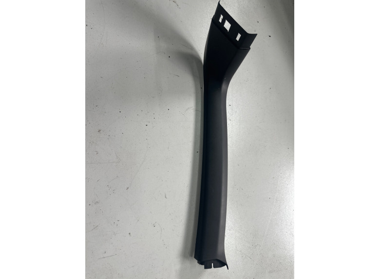 Обшивка багажника к BMW 5 E60/E61, 2006г.