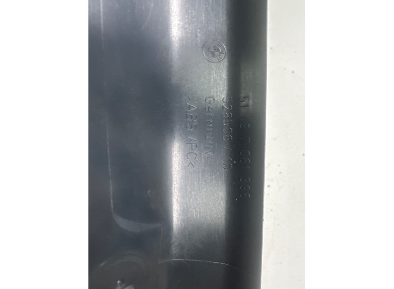 Обшивка багажника к BMW 5 E60/E61, 2006г.