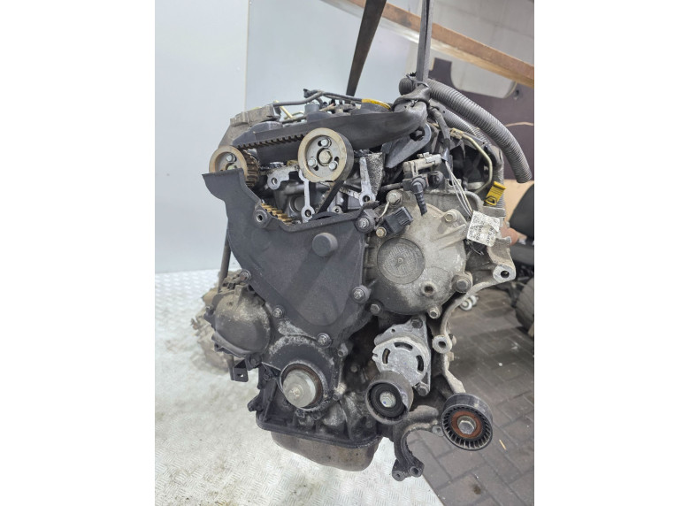 Двигатель к Renault Master, 2002г.