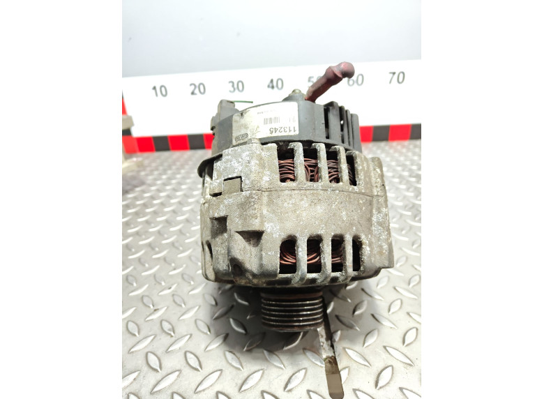 Генератор к Renault Master, 2003г.