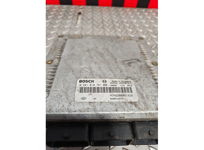 Блок управления двигателем к Renault Master, 2003г.