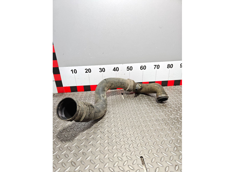 Патрубок турбины к Renault Master, 2003г.