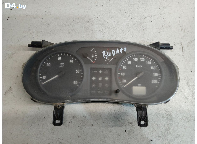 Щиток приборов (приборная панель) к Renault Trafic 2004 г.