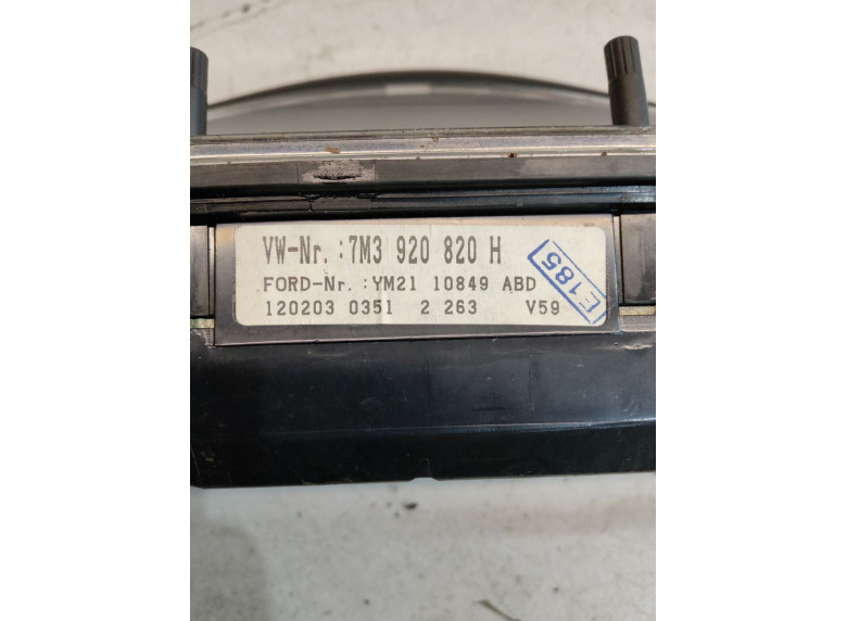 Щиток приборов (приборная панель) к Volkswagen Sharan, 2003г.