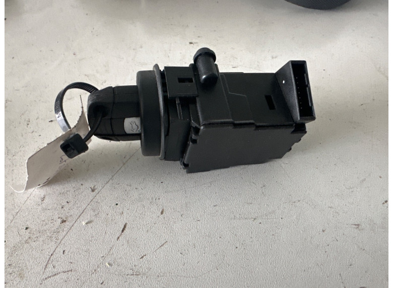 Замок зажигания к BMW 5 E60/E61, 2006г.