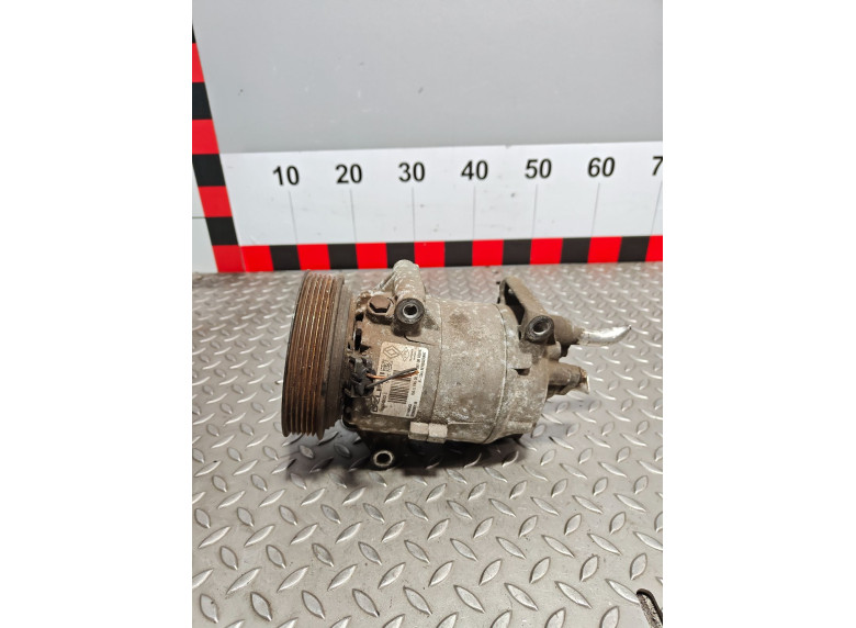 Компрессор кондиционера к Renault Megane, 2006г.