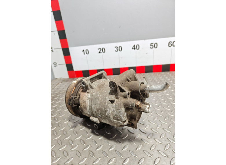 Компрессор кондиционера к Renault Megane, 2006г.