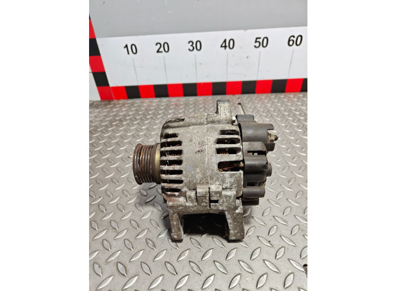 Генератор к Renault Megane, 2006г.