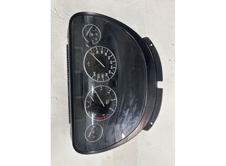 Щиток приборов (приборная панель) к BMW 5 E39, 2001г.