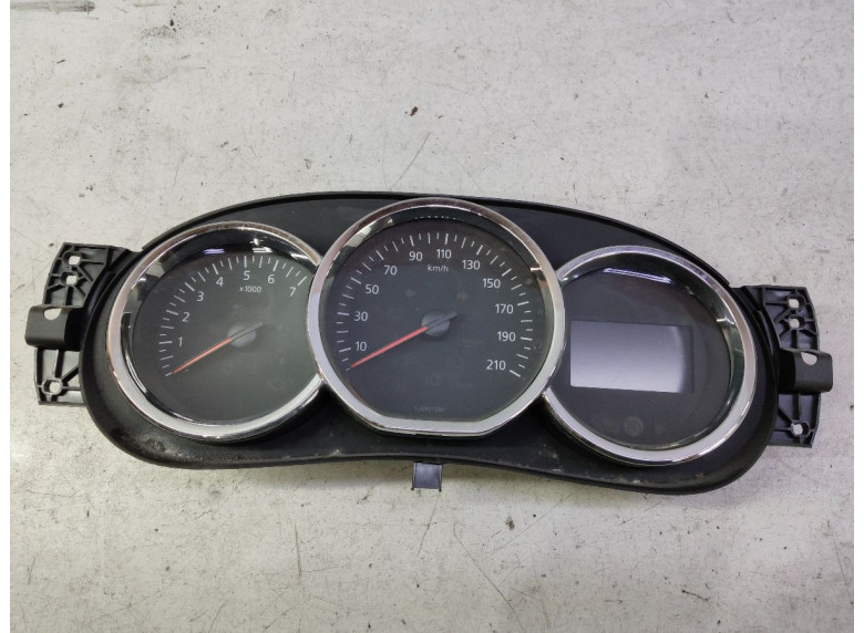 Щиток приборов (приборная панель) к Dacia Logan, 2014г.