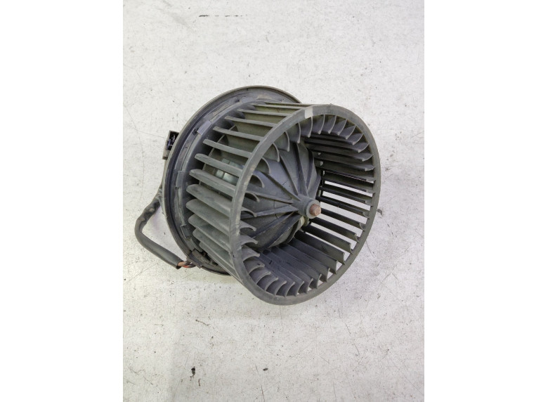 Моторчик печки к Volkswagen Transporter, 1994г.