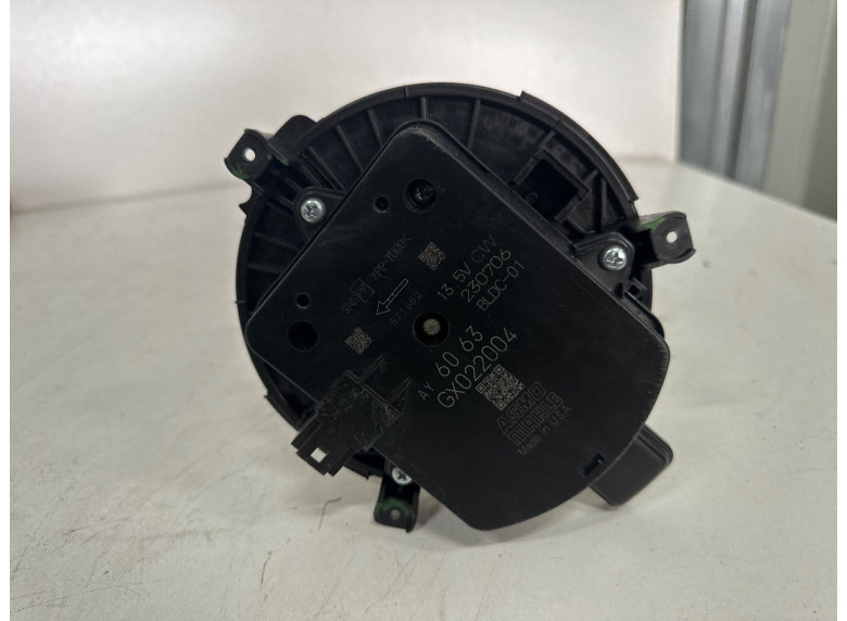 Моторчик печки к BMW XM G09, 2023г.