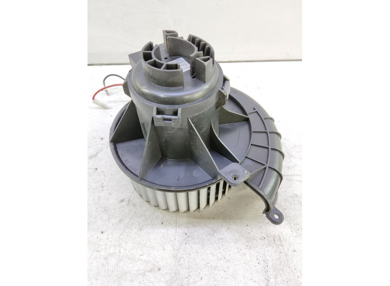 Моторчик печки к Opel Astra, 2005г.