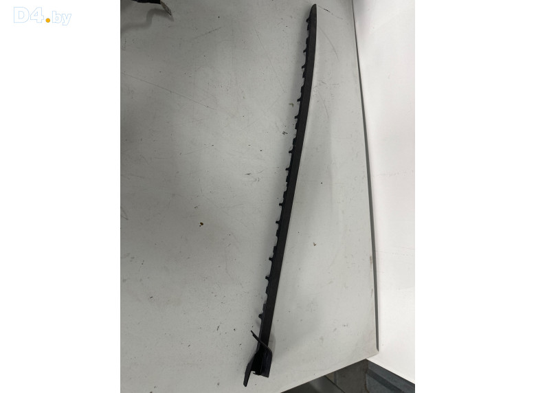 Молдинг стекла лобового к BMW XMG09 2023 г.