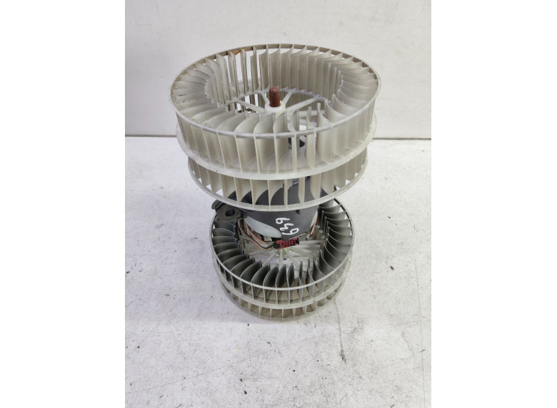 Моторчик печки к Mercedes Vito W639, 2007г.