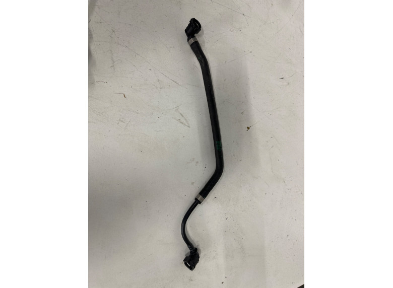 Патрубок (трубопровод, шланг) к BMW XM G09, 2023г.