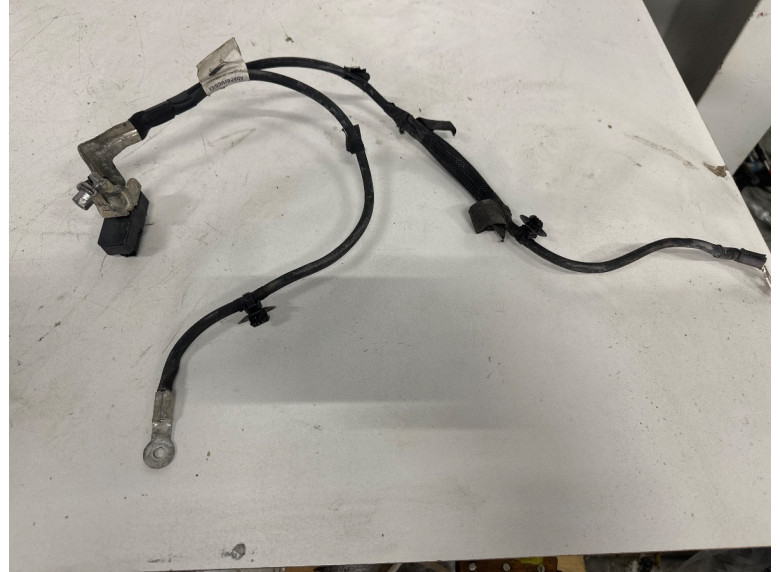 Минусовой провод аккумулятора к Peugeot 308, 2022г.