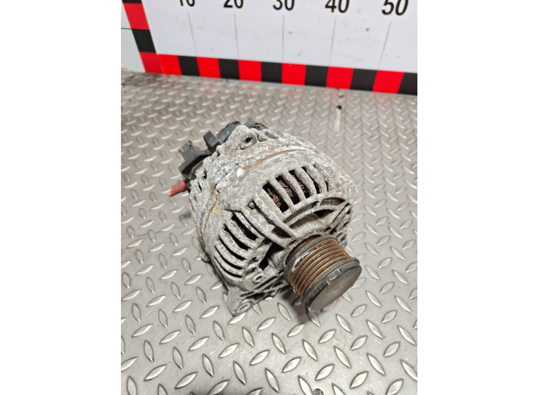 Генератор к Renault Kangoo, 2011г.