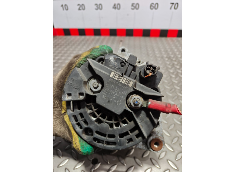 Генератор к Renault Kangoo, 2011г.